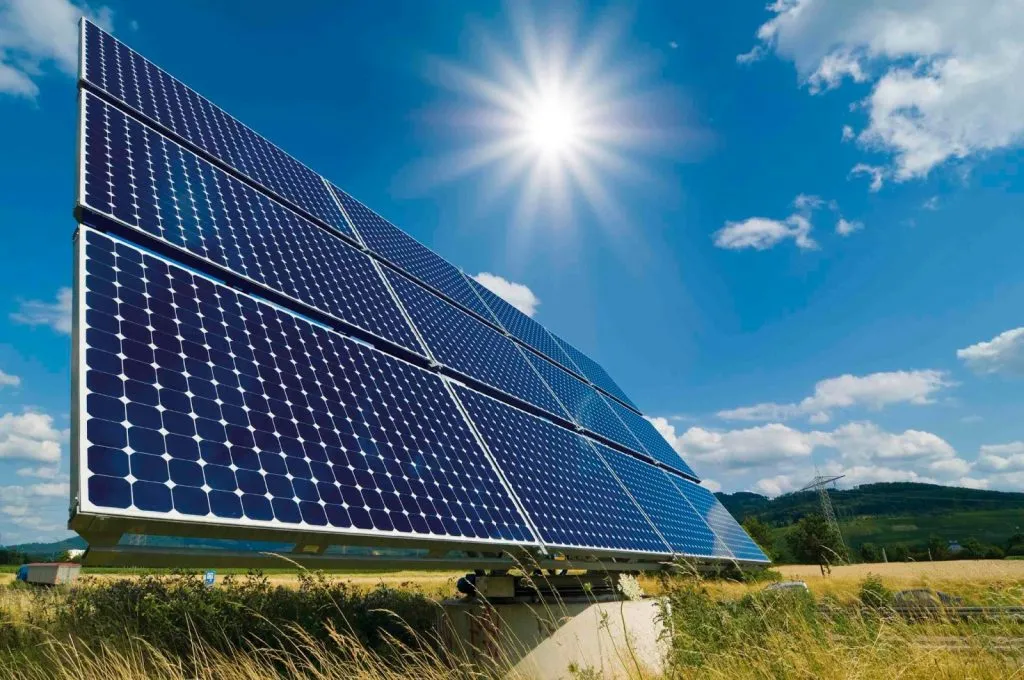How much energy does a solar panel generate?